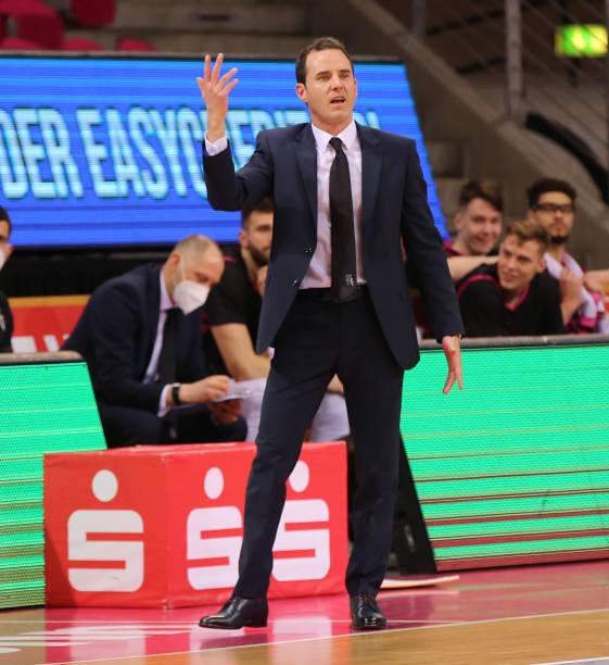 方面都有极 方面都有极