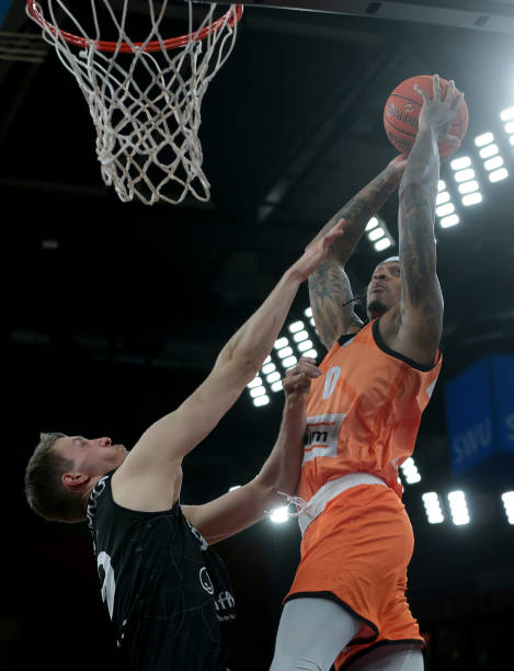 也是实现球 也是实现球